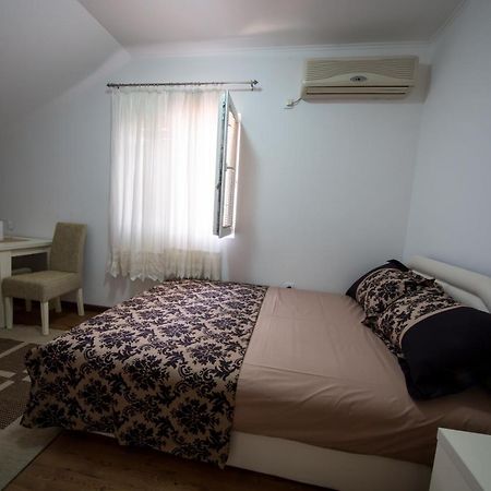 Apartments Pavicevic Tivat Dış mekan fotoğraf