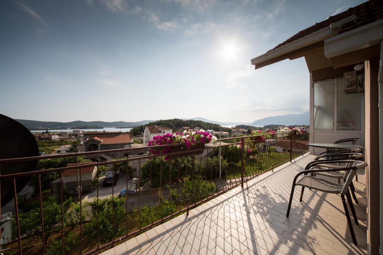 Apartments Pavicevic Tivat Oda fotoğraf