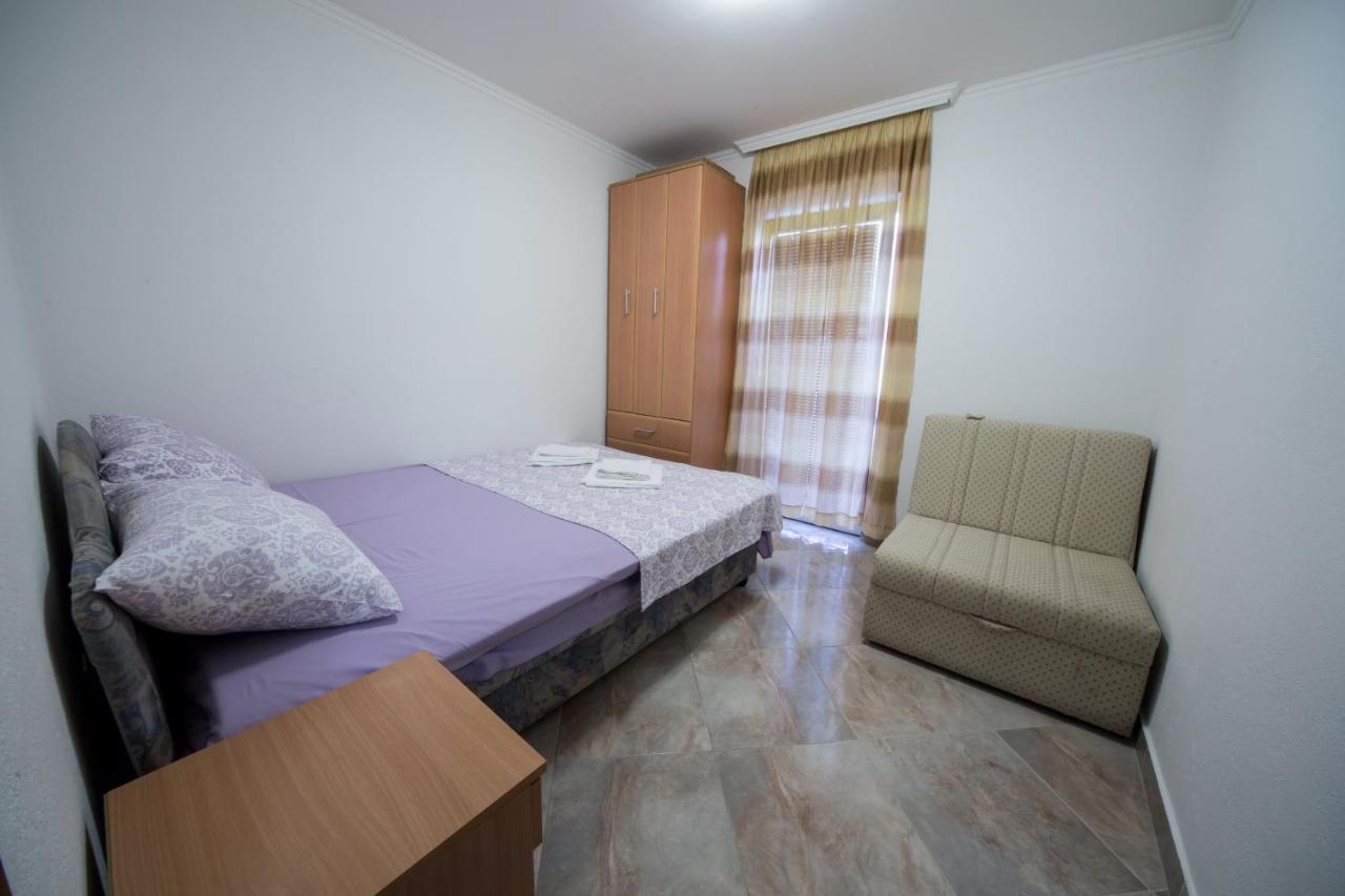 Apartments Pavicevic Tivat Oda fotoğraf